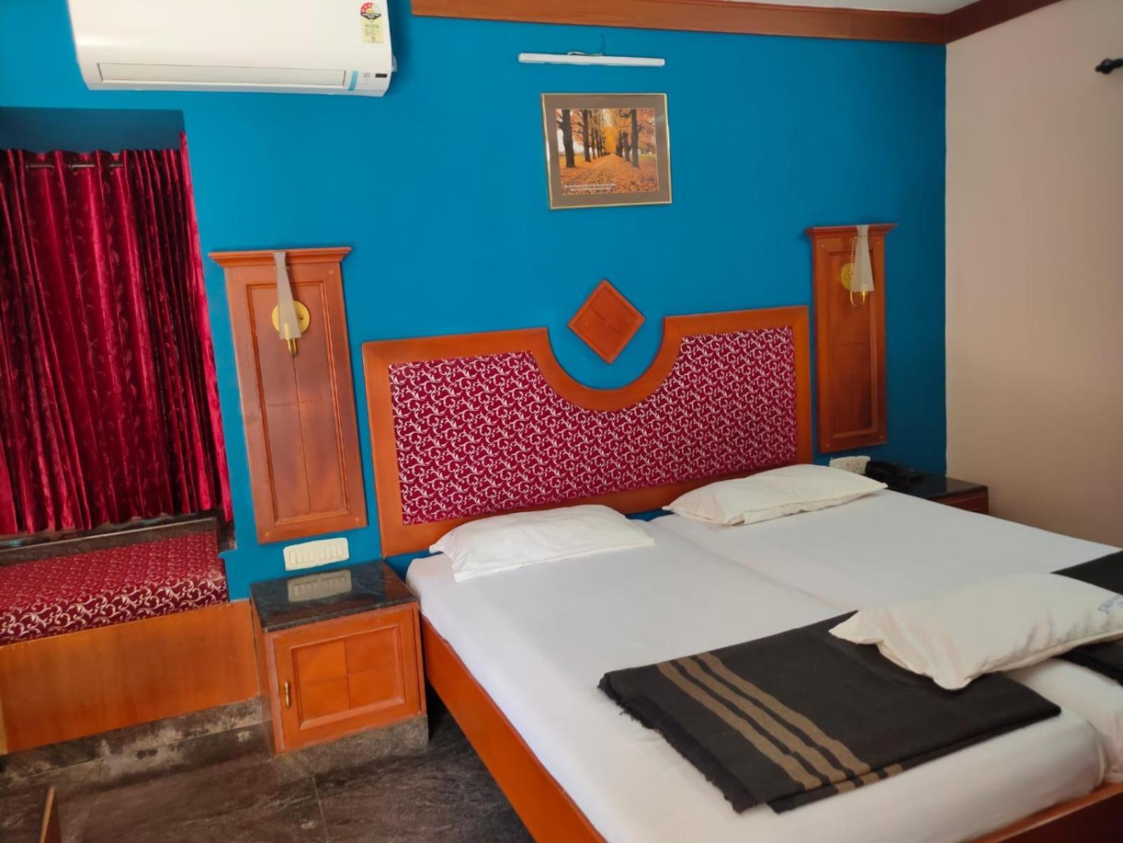 Anjana Hotels Theni Exteriér fotografie
